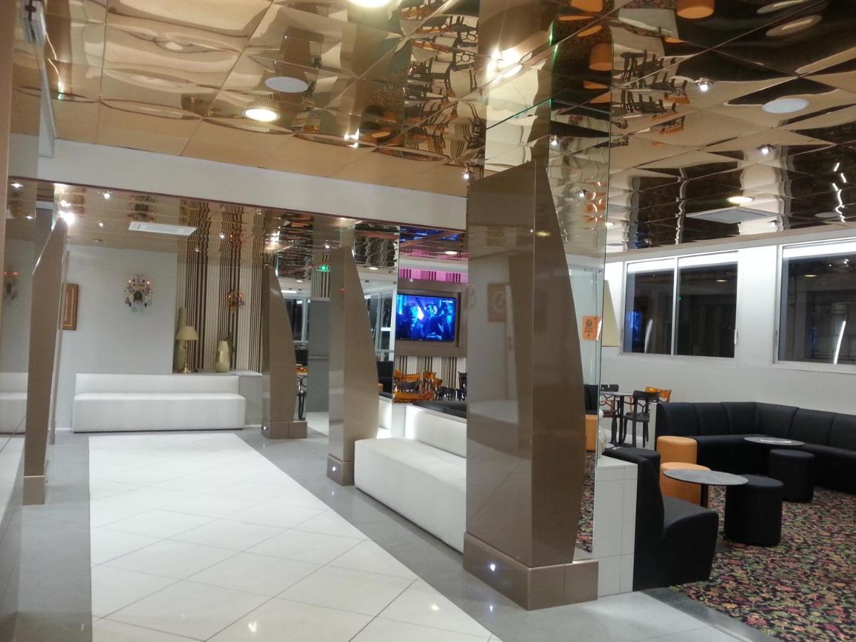Hotel Lys De Marie ลูร์ด ภายนอก รูปภาพ