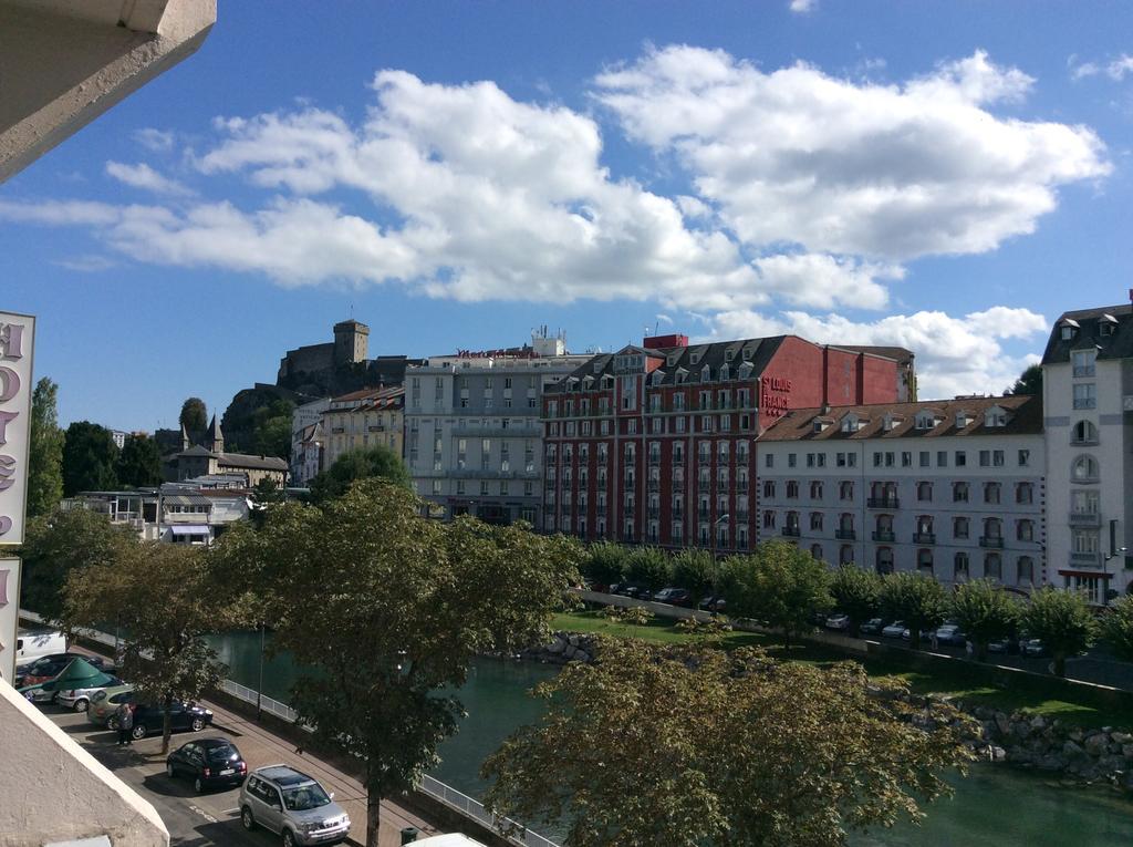 Hotel Lys De Marie ลูร์ด ภายนอก รูปภาพ