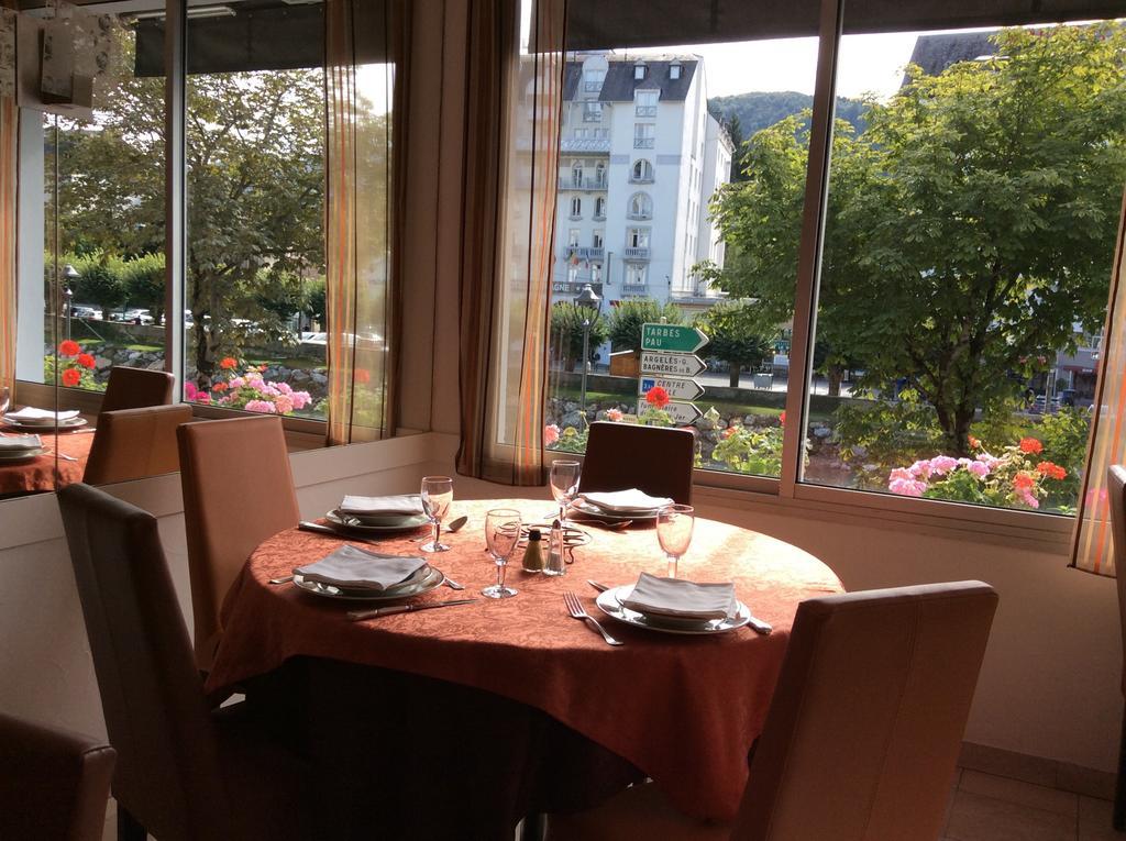 Hotel Lys De Marie ลูร์ด ภายนอก รูปภาพ