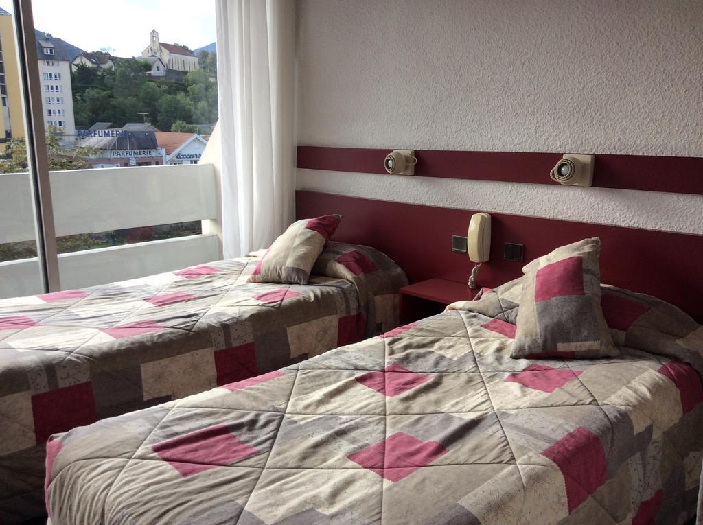 Hotel Lys De Marie ลูร์ด ภายนอก รูปภาพ