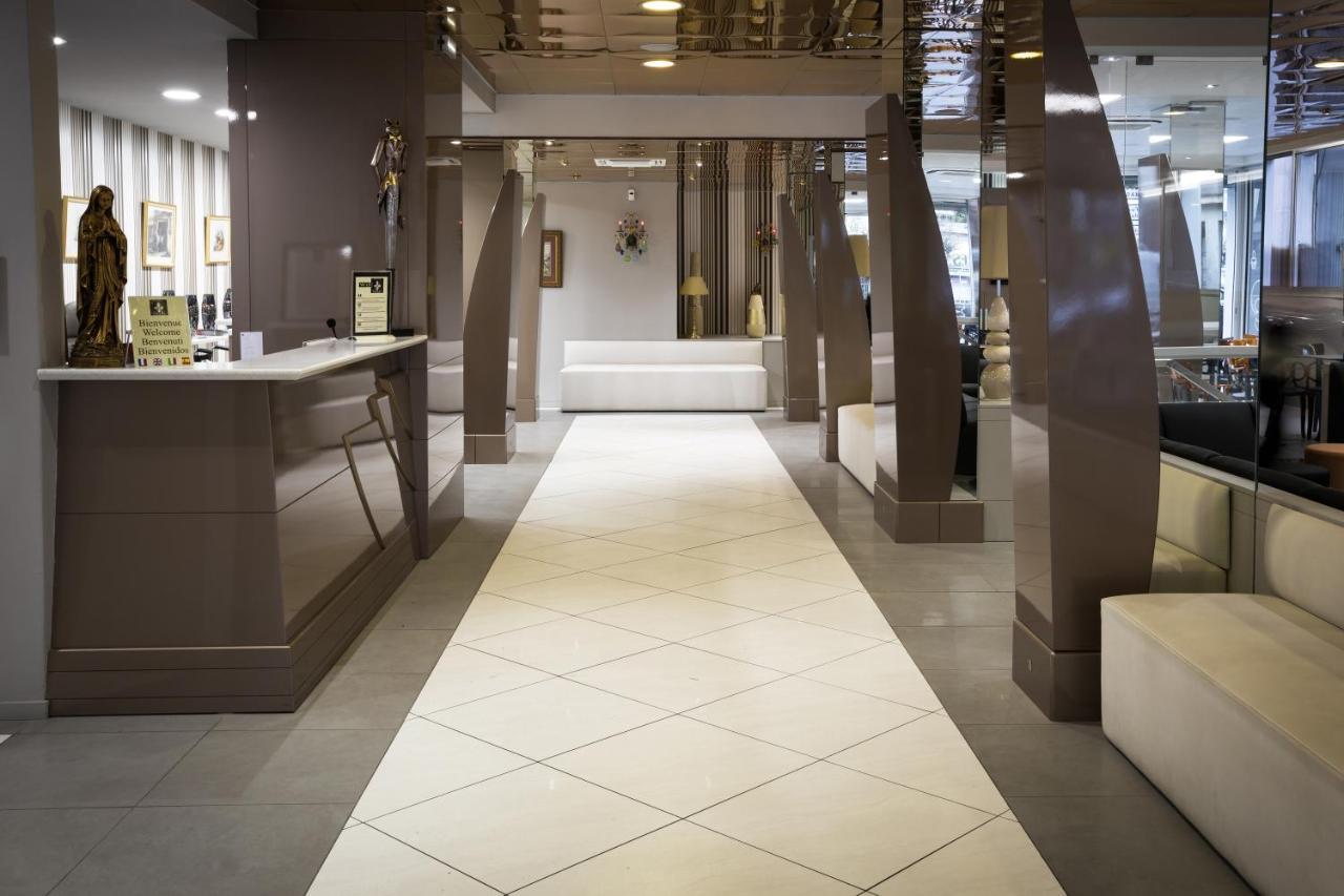 Hotel Lys De Marie ลูร์ด ภายนอก รูปภาพ